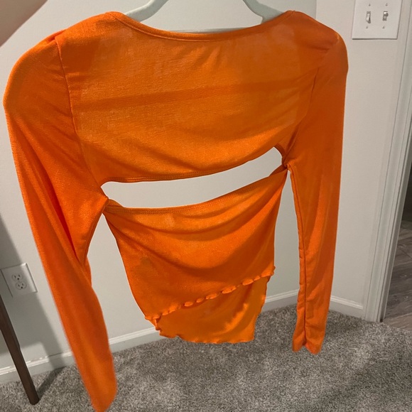 Orange long sleeve - Picture 2 of 2